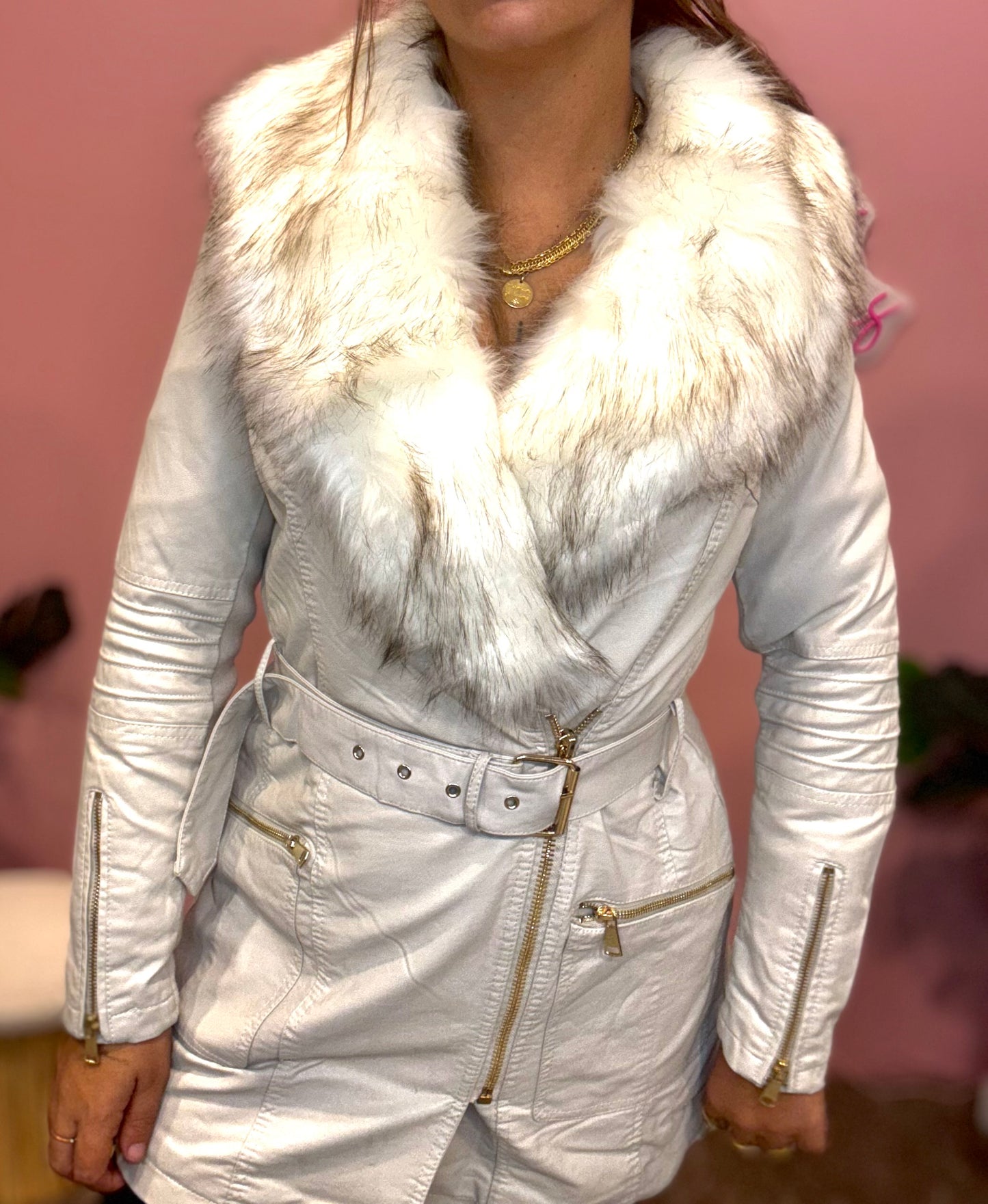 Veste simili fourrure